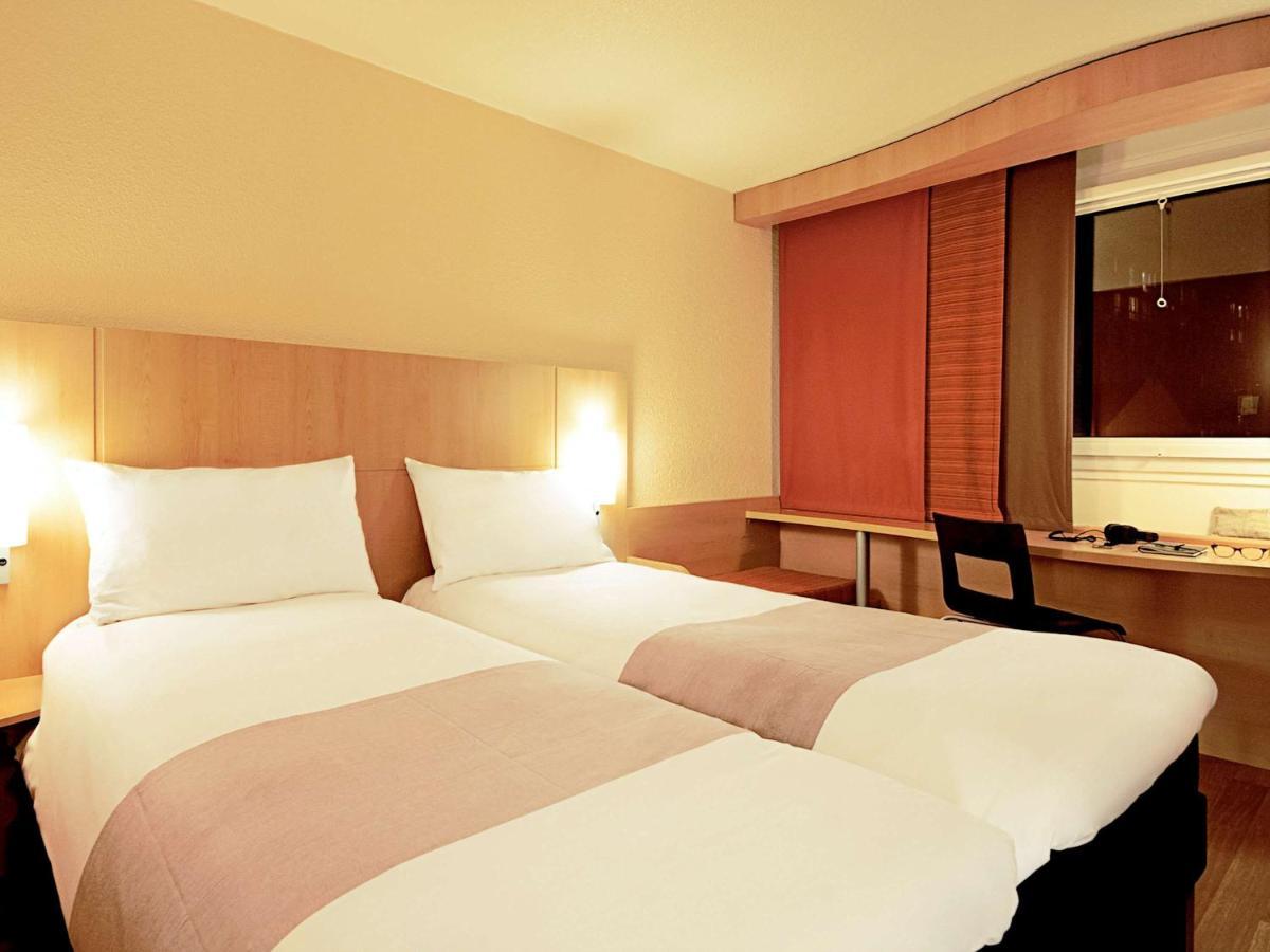 Ibis Douala Hotell Exteriör bild
