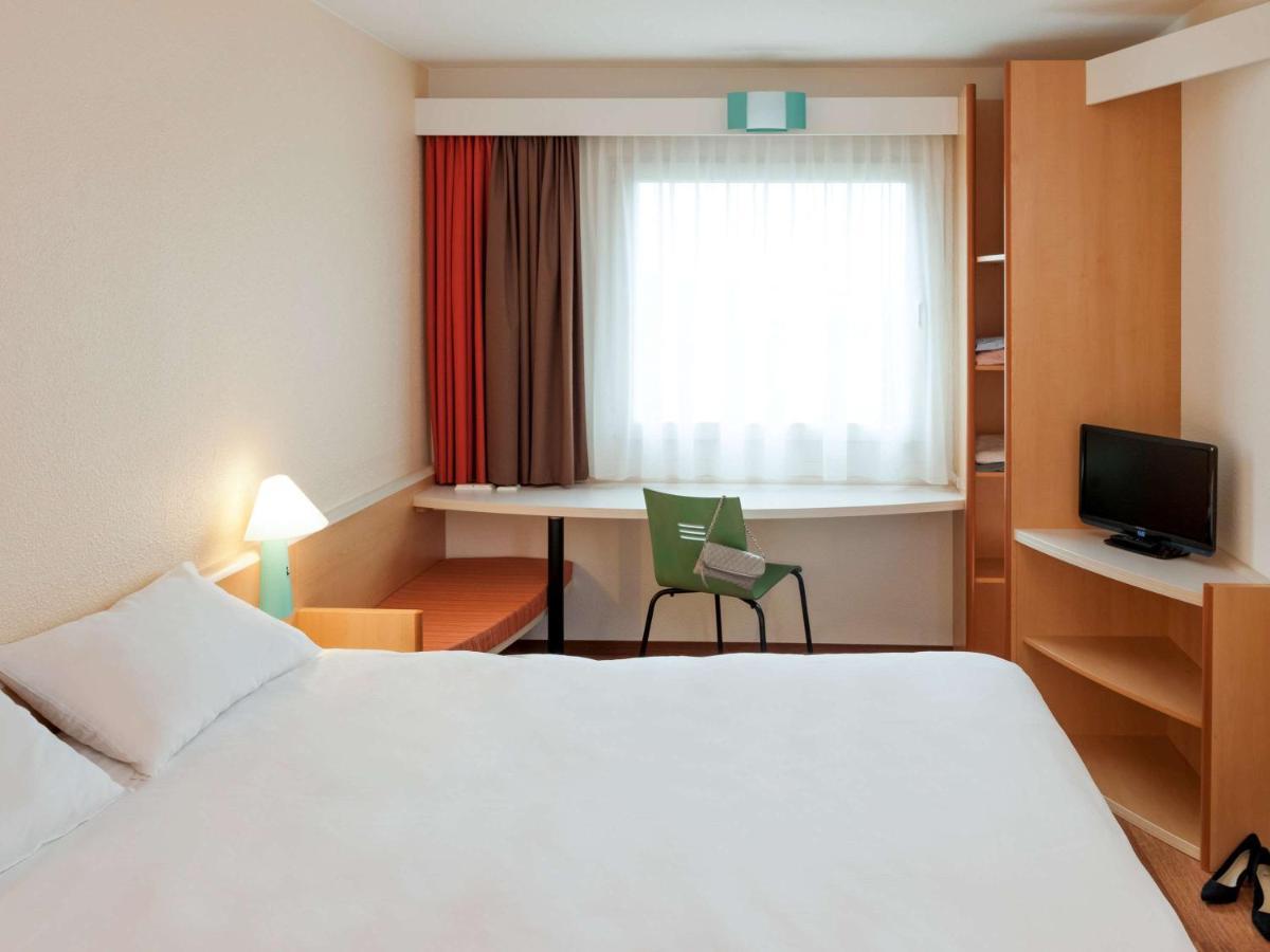 Ibis Douala Hotell Exteriör bild