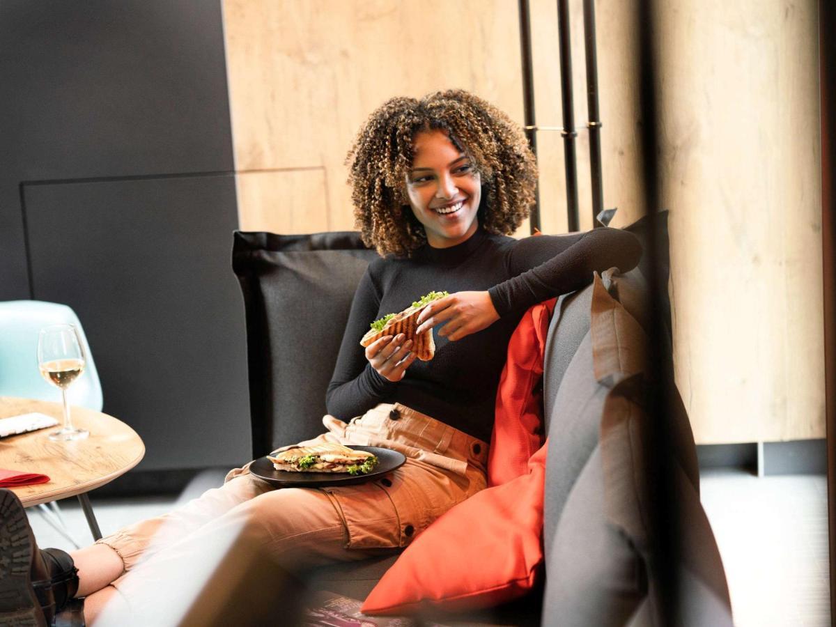 Ibis Douala Hotell Exteriör bild
