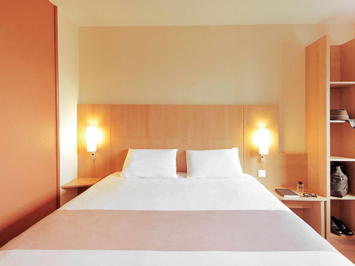 Ibis Douala Hotell Exteriör bild