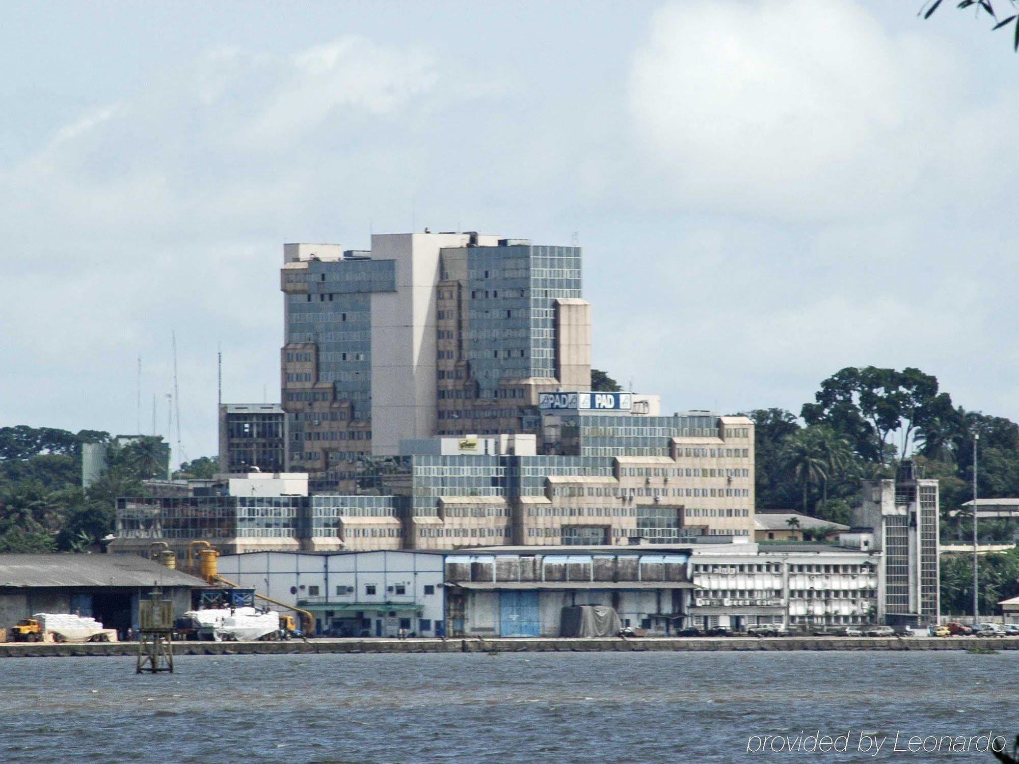 Ibis Douala Hotell Exteriör bild