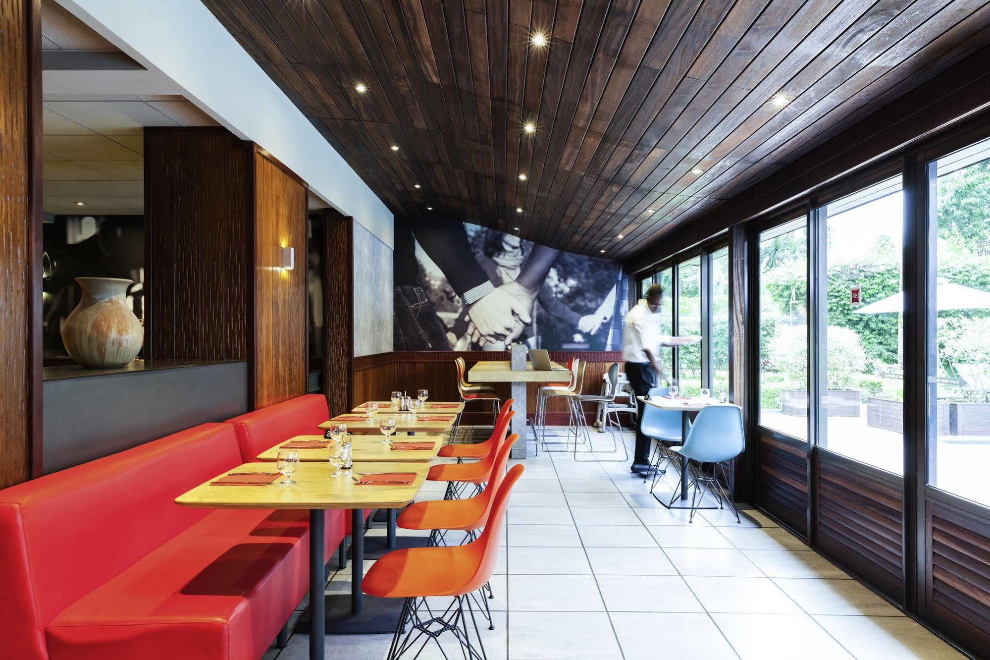 Ibis Douala Hotell Exteriör bild
