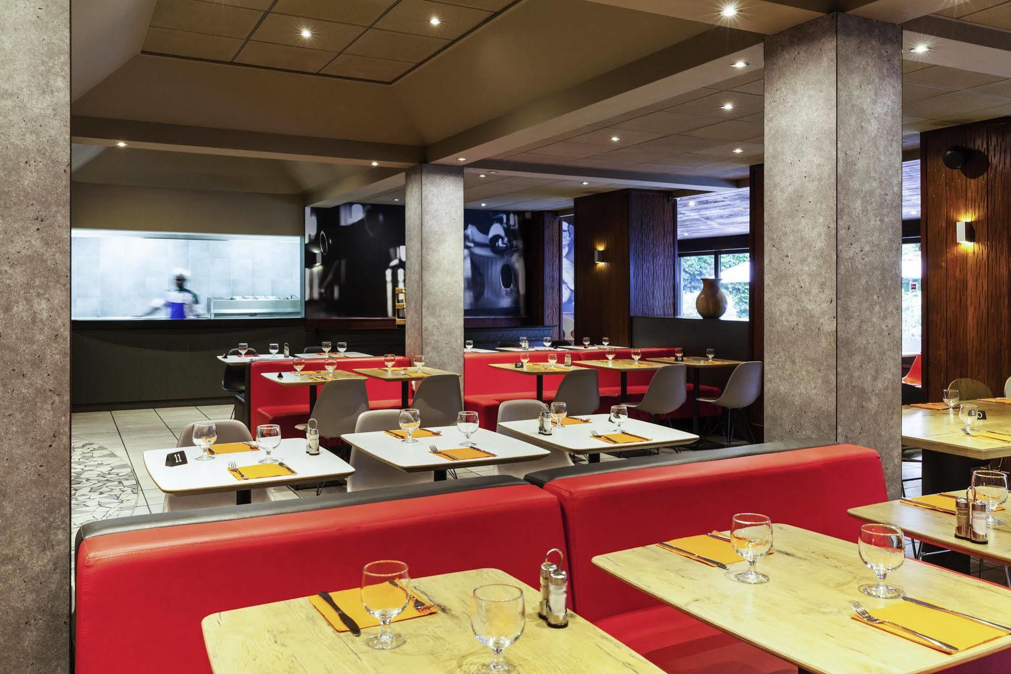 Ibis Douala Hotell Exteriör bild